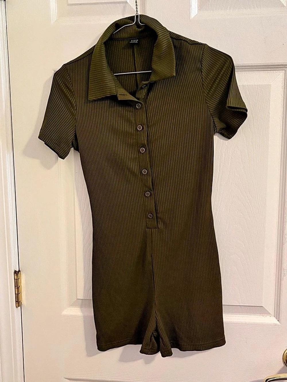 Ribbed Striped Collared Romper in Green